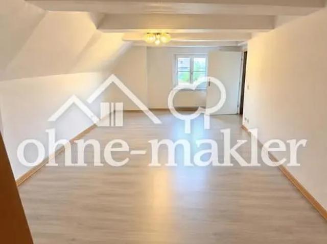 Gemütliche Dachgeschosswohnung im Herzen von Vilshofen – ca. 40 m² Altbau