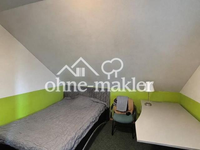 Gemütliche Dachgeschosswohnung mit Balkon