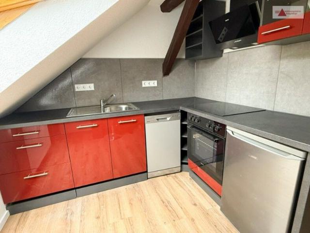 Gemütliche Dachgeschosswohnung mit Einbauküche im Zentrum von Annaberg!