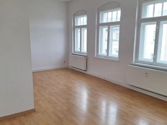 gemütliche Dachgeschosswohnung mit Einbauküche und einen Monat Kaltmietfrei!