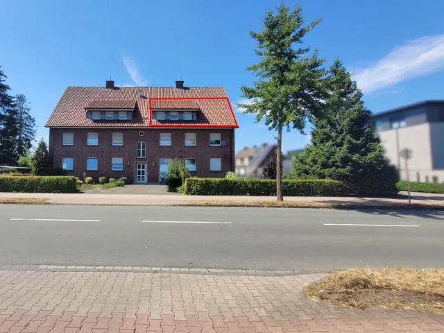 Gemütliche Dachgeschosswohnung mit Gartenanteil und Garage in Oelde! – Volksbank Immobilien Münsterland GmbH