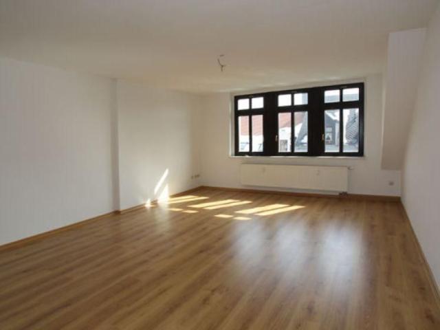 Gemütliche DG Wohnung mit Tageslichtbad.