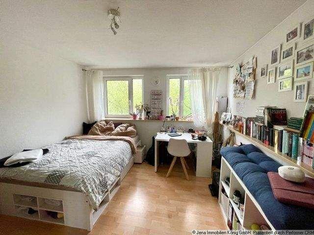 Gemütliche Dreizimmerwohnung mit Dachterrasse
