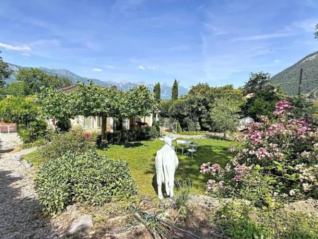Gemütliche ebenerdige Villa mit herrlicher Aussicht auf die Berge und die Dents du Midi
