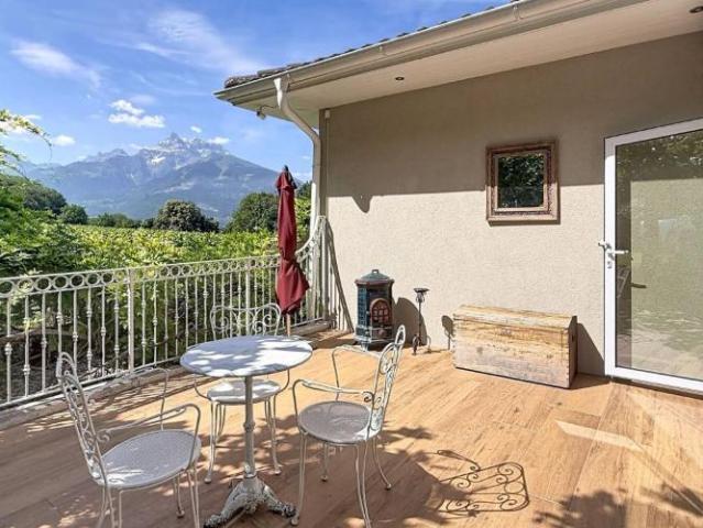 Gemütliche ebenerdige Villa mit herrlicher Aussicht auf die Berge und die Dents du Midi