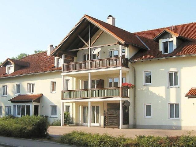 Gemütliche EG Wohnung befristet vermietet mit Balkon!