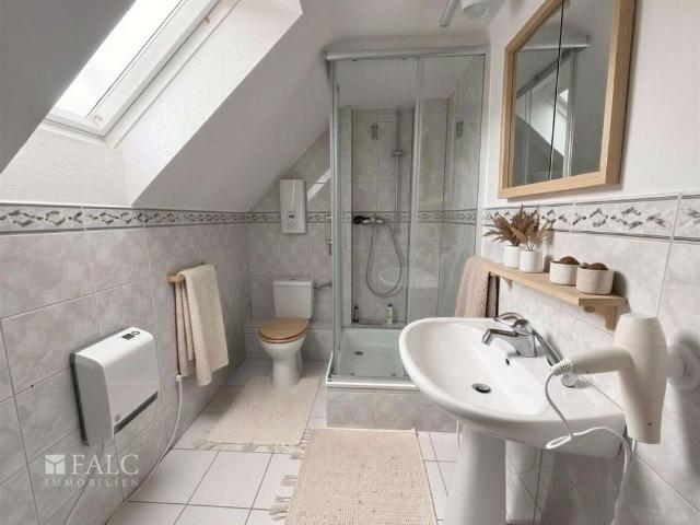 Gemütliche Einzimmer Dachgeschosswohnung in ruhiger Lage von Überruhr Hinsel