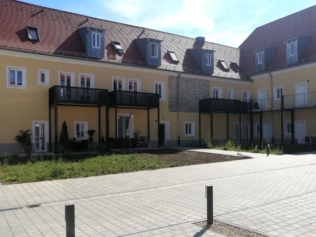 Gemütliche Erdgeschosswohnung Wohnung im ehemaligen Schloss Hepberg