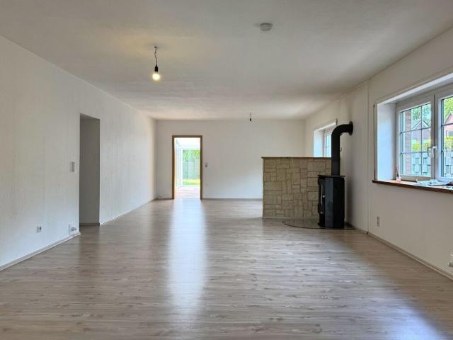 Gemütliche Erdgeschosswohnung mit Wintergarten und Kamin in ruhiger Lage von Hesel
