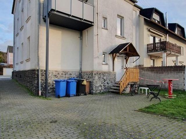 Gemütliche familienfreundliche 3 Zimmer Wohnung such netten Mieter