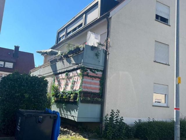 Gemütliche, helle 1 Zi. DG Wohnung mit EBK, Garage in 88046 Friedrichshafen