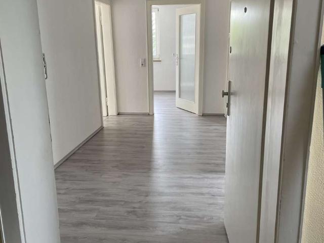 Gemütliche helle 2,5 Zimmer Dachgeschosswohnung