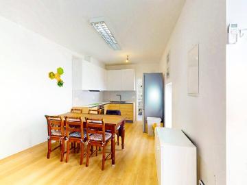Möblierte City Wohnung in ruhiger Innenhoflage – ideal für Anleger, Singles und Pendler