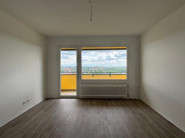 Gemütliche Pärchen Wohnung im Grünen! Mit Balkon, Aufzug und Wannenbad!