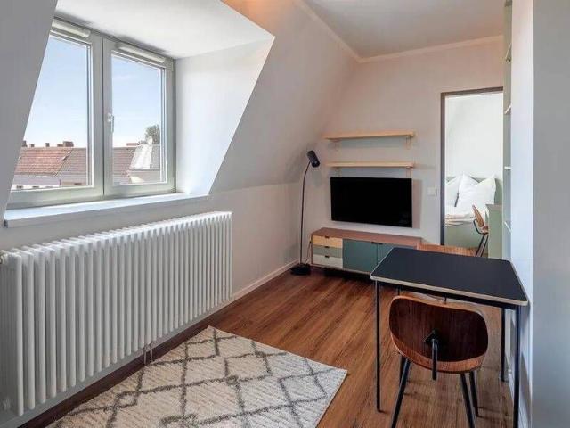 Gemütliche unbefristete 2 Zimmer Wohnung mit offenem Wohnbereich im RIX Neukölln