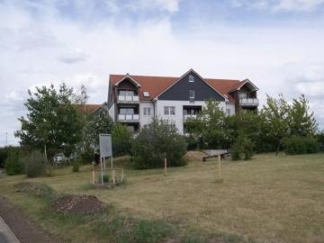 Saalekreis, Thüringen - Parkplatz, Balkon