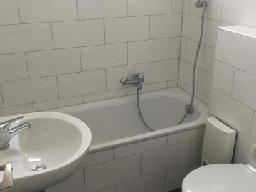 Gemütliche und renovierte 2,5 Zimmer Wohnung mit Balkon in Schildesche!