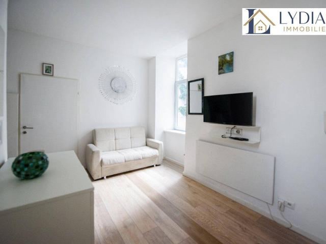 Gemütliche und ruhige 2 Zimmer Wohnung, beide Zimmer mit Blick zum begrünten Innenhof – Top Infrastruktur
