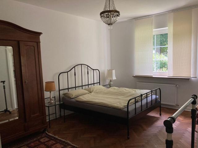 Gemütliche und ruhige Altbauwohnung in Schwachhausen, Bremen Amsterdam Apartments for Rent