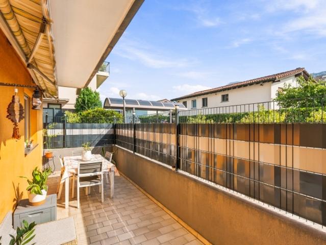 Gemütliche Wohnung, komplett renoviert mit Terrasse