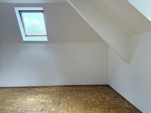 Gemütliche Wohnung im Dachgeschoss in Thörl, Steiermark – Ihr neues Zuhause!