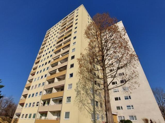 Gemütliche Wohnung im Hochhaus