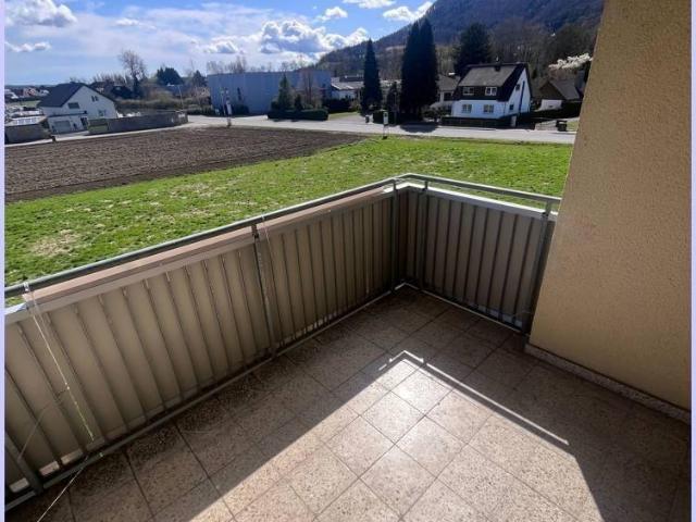 Gemütliche Wohnung in Wildon, sonniger Balkon, 2 SZ, Wohnzimmer, Büro, Küche, Parkplatz.