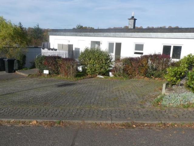 Gemütliche Wohnung mit eigenem Garten in schöner Lage von Trier Ruwer mit viel Grün
