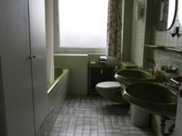 Gemütliche 140 qm Wohnung im 70iger Jahre Stil mit Balkon im 2. OG in Langenhagen!