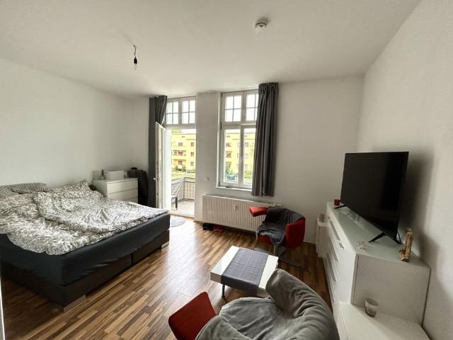 Gemütliche 1 Raum Wohnung mit Balkon im Herzen von Stadtfeld West