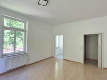 Gemütliche 1 Raum Wohnung im 1. Obergeschoss wunderschöne Villa in Scheibenberg!