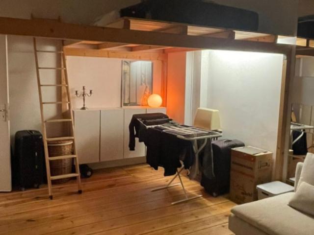 Gemütliche 1 Zimmer Altbauwohnung im Schillerkiez