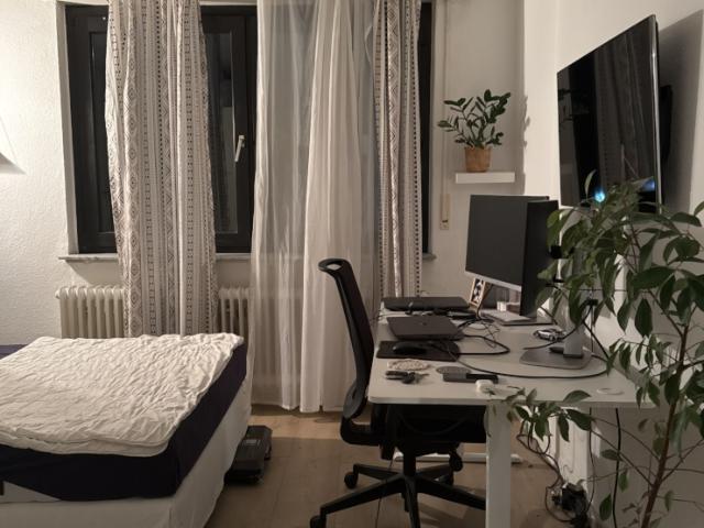 Gemütliche 1 Zimmer Wohnung im Erdgeschoss mit wunderschönem Garten in Düsseldorf Mühlenbroicher Weg