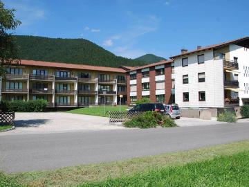 Gemütliche 1 Zimmer Wohnung mit Balkon und Bergblick in Puchberg am Schneeberg zu mieten!