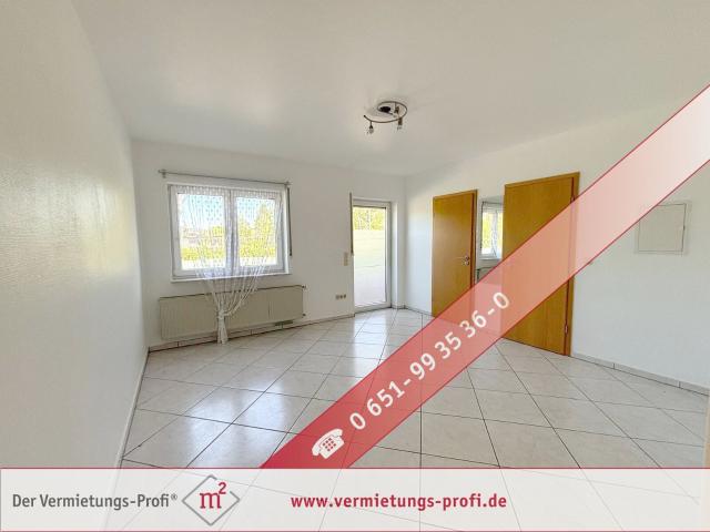 Gemütliche 1 Zimmer Wohnung mit Balkon, neuer Einbauküche und Stellplatz