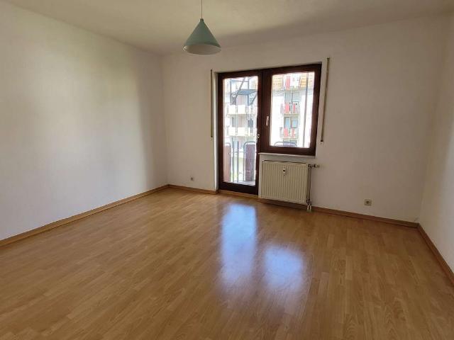 Gemütliche 1 Zimmerwohnung mit Balkon und Mehrfachparker in der Tiefgarage