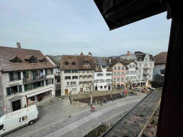 Gemütliche 2.5 Zimmer Dachwohnung im historischen Ambiente von Rapperswil zu vermieten