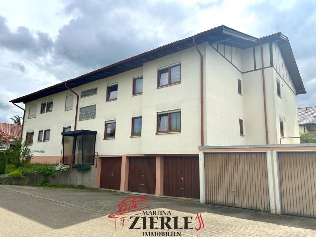 Gemütliche 2,5 Zimmer Erdgeschosswohnung mit einer Terrasse und Einzelgarage!