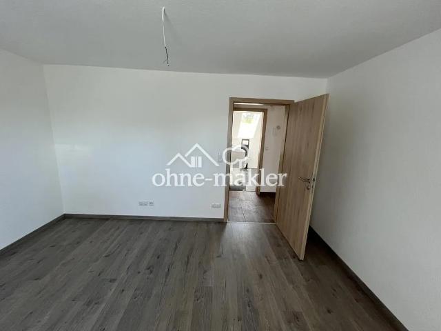 Gemütliche 2,5 Zimmer Wohnung 2 OG in Erlangen Dechsendorf Loheweg 2