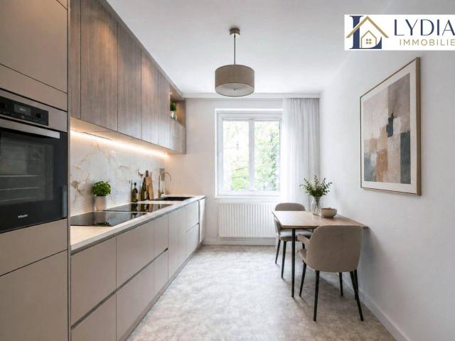 Gemütliche 2,5 Zimmer Wohnung in ruhiger, begrünten Innenhoflage mit zwei Gemeinschaftsterrassen, Top Lage, Nähe U1 Südtiroler Platz