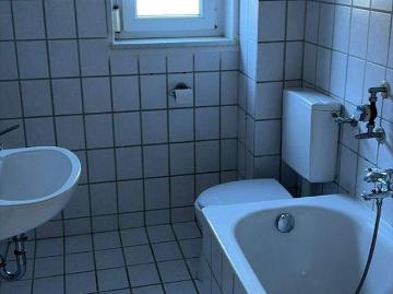 Ruhige 2 Raum Wohnung 47 m² mit Einbauküche – zentral in Schönberg – sofort verfügbar