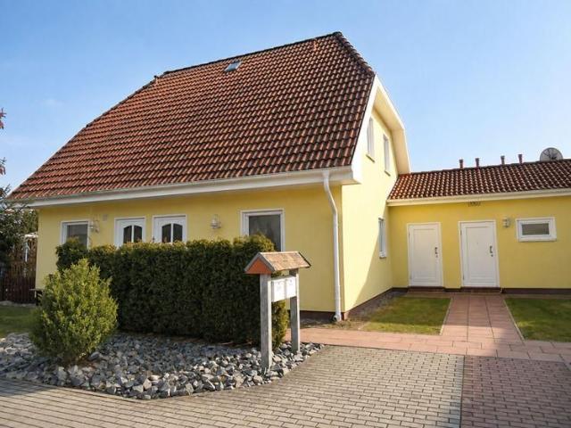 Gemütliche 2 Raum Dachgeschosswohnung mit Balkon und EBK in ruhiger Lage