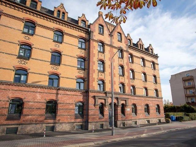 Gemütliche 2 Raum Dachgeschosswohnung mit schöner Aussicht!