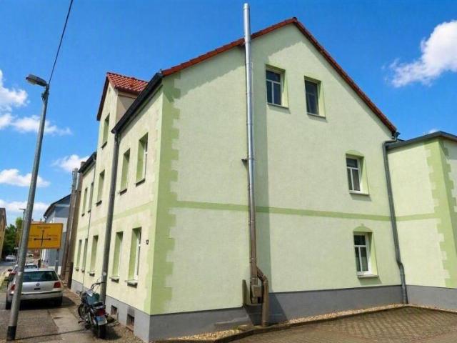 Gemütliche 2 Raumwohnung mit Terrasse und EBK in Lichtentanne!