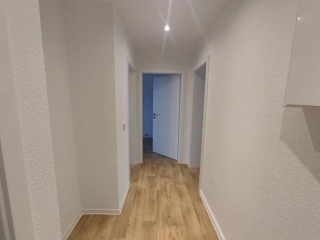 Gemütliche 2 RW mit hochwertiger Ausstattung und Balkon