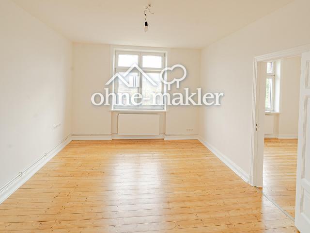 Gemütliche 2 Zi. Altbauwohnung, frisch renoviert, mit neuer EBK und Balkon