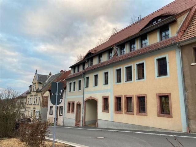 Gemütliche 2 Zimmer mit Laminat in ruhiger Lage!
