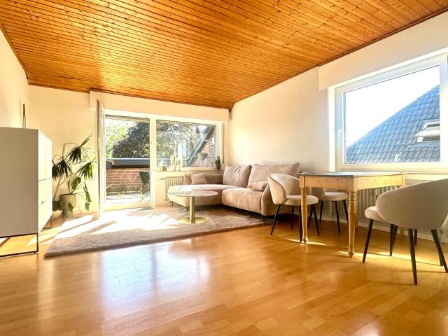 Gemütliche 2 Zimmer Dachgeschoss Wohnung