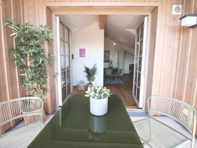 Gemütliche 2 Zimmer Dachgeschosswohnung in Surheim