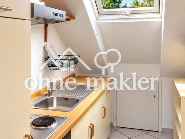 Gemütliche 2 Zimmer Dachgeschosswohnung mit Balkon und Blick ins Grüne in Reinheim
